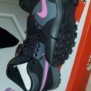 Nike Manoa Leather (Offers Welcome)